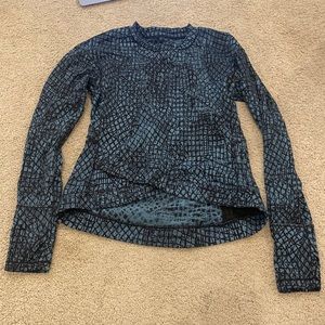 LULULEMON pullover